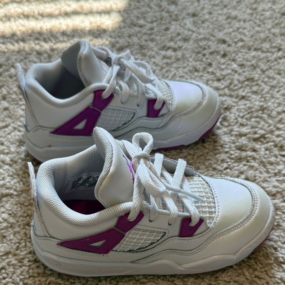 Jordan Kids Sneakers in White and Purple - Picture 5 of 6